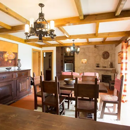 Сasa de vacaciones Casa De Padreiro By Geres Casas