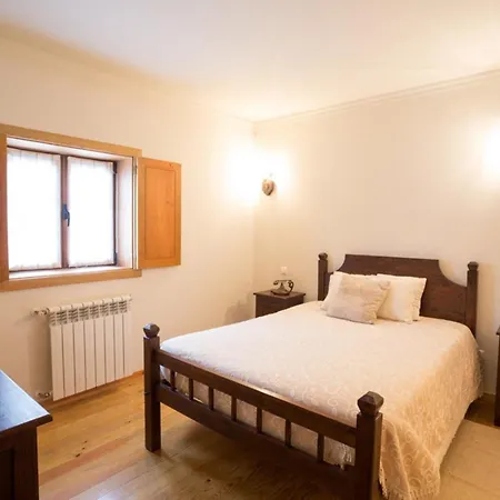 Casa De Padreiro By Geres Casas Feriehus *