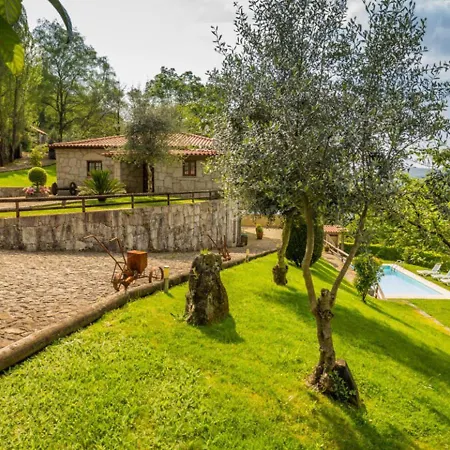 Casa De Padreiro By Geres Casas