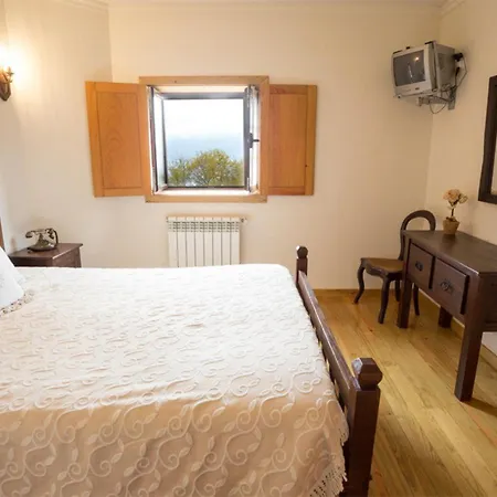 Casa De Padreiro By Geres Casas *