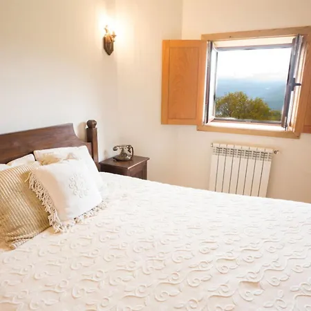 Casa De Padreiro By Geres Casas * Canicada