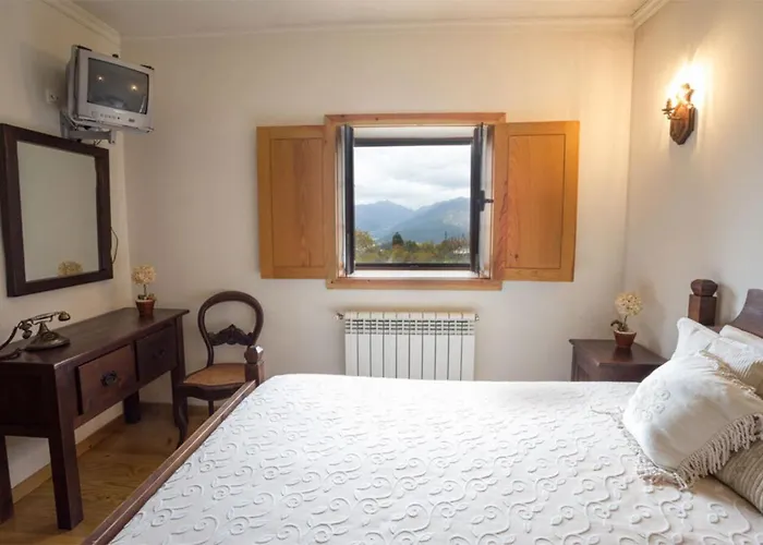 Casa de Férias Casa De Padreiro By Gerês Casas Caniçada