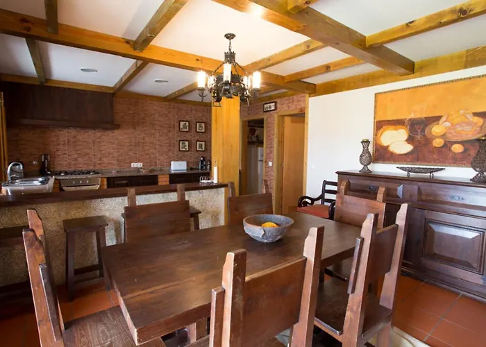 Casa De Padreiro By Gerês Casas Casa de Férias *